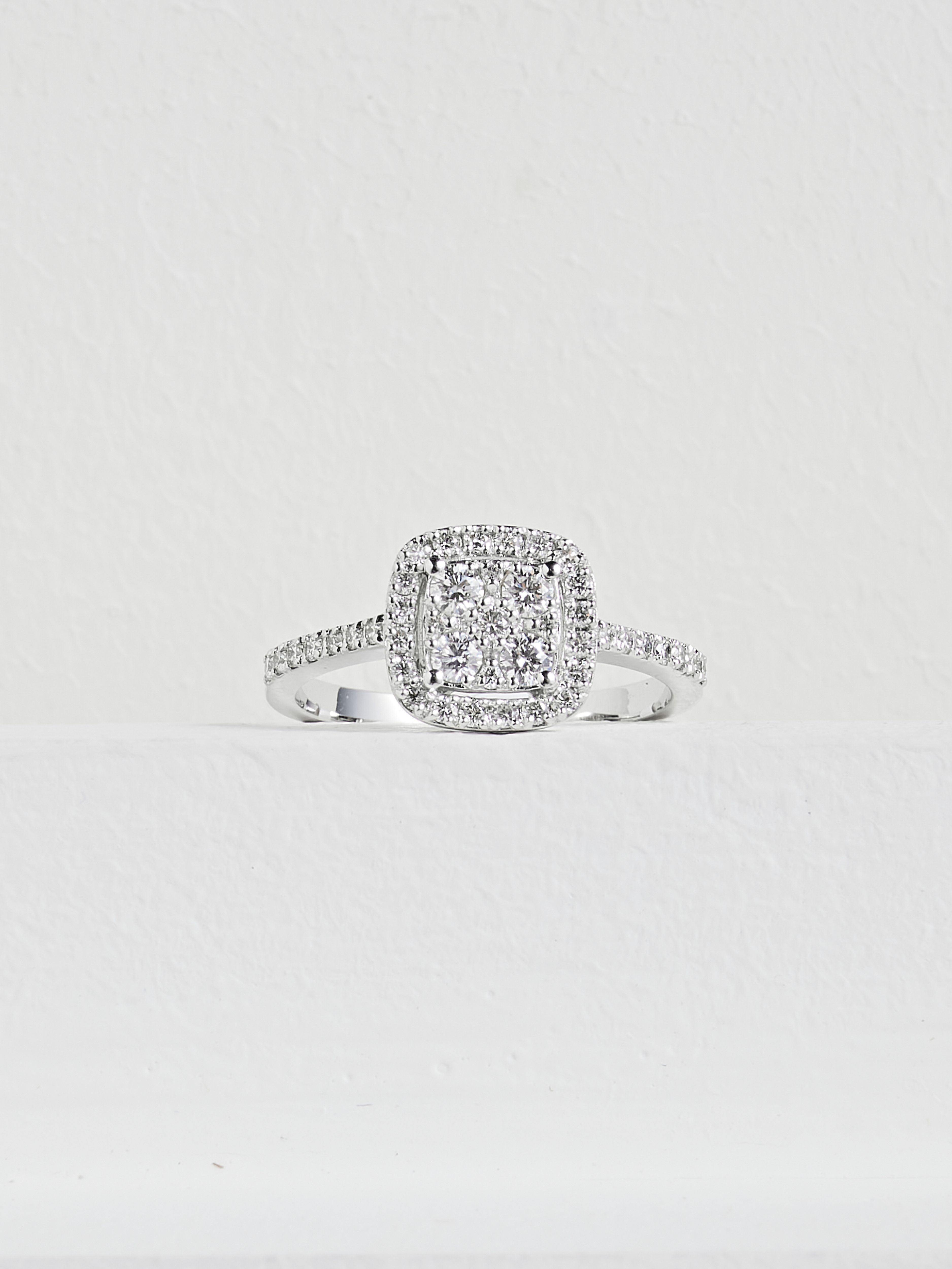 0.49 Karat Coranet Pırlanta Yüzük