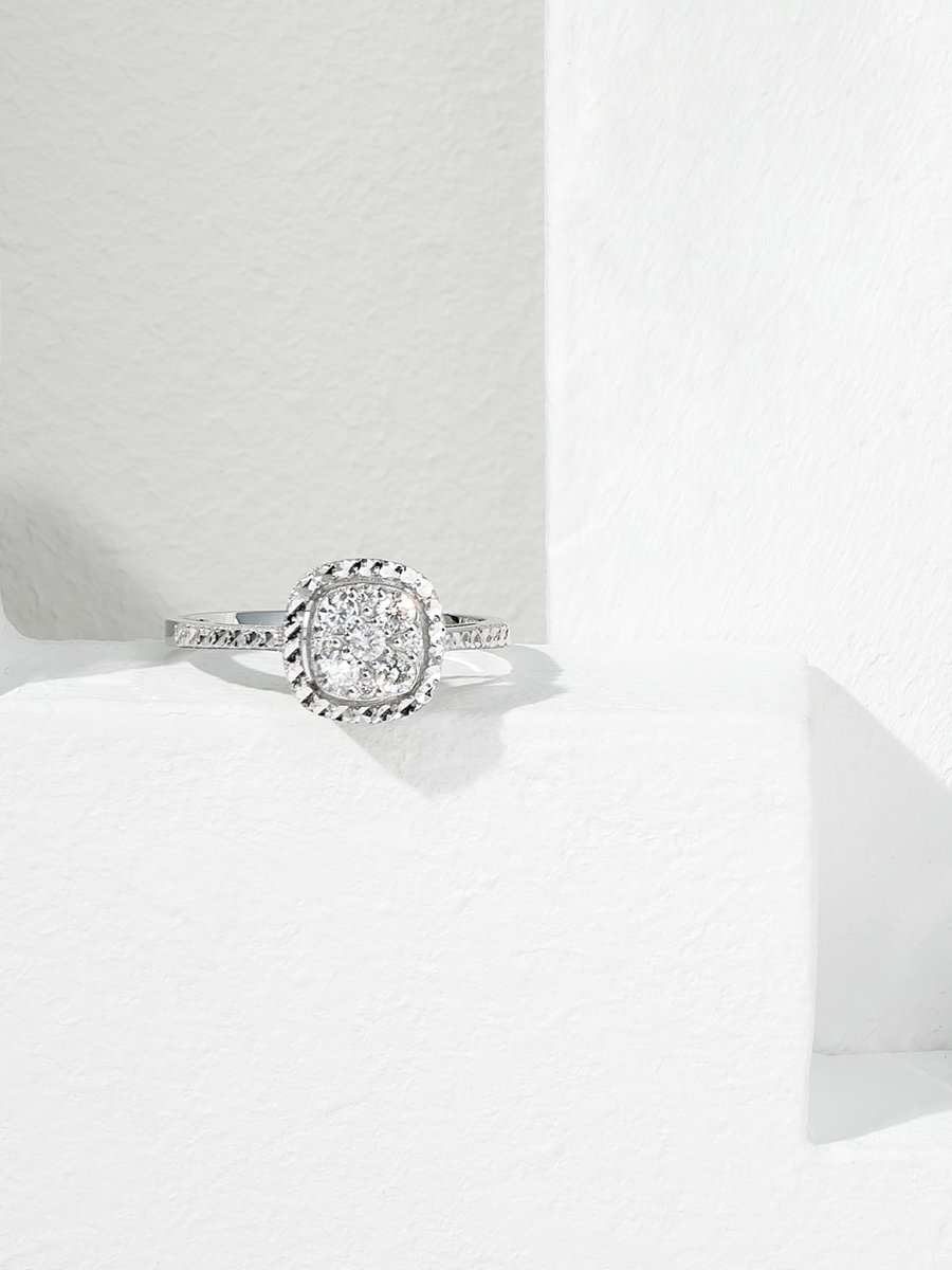 0.21 Karat Coranet Pırlanta Yüzük