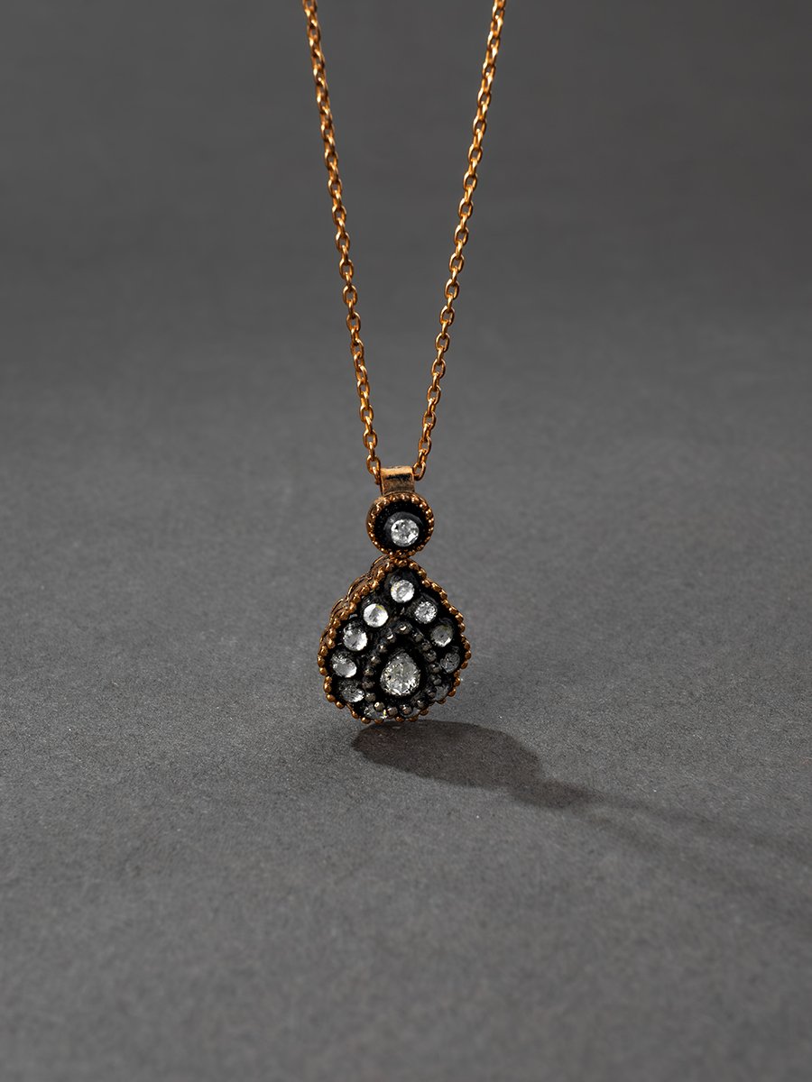 0.31 Karat Elmas Kolye