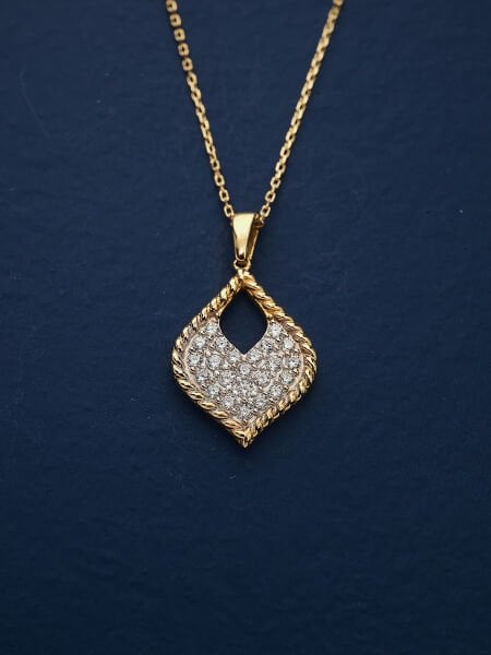 14 Ayar Taşlı Tasarım Kolye