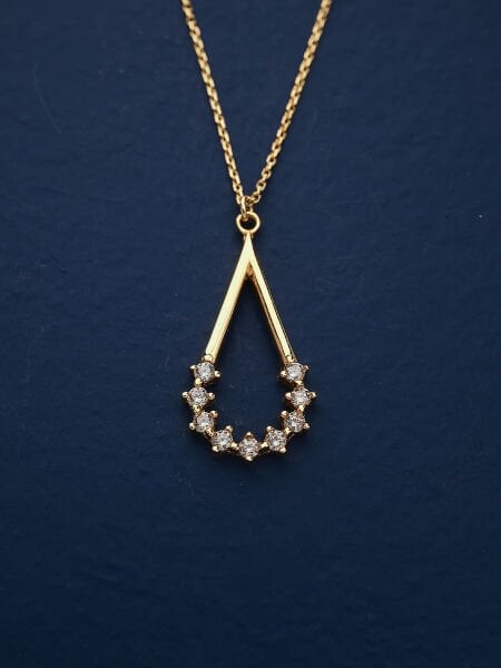 14 Ayar Taşlı Tasarım Kolye