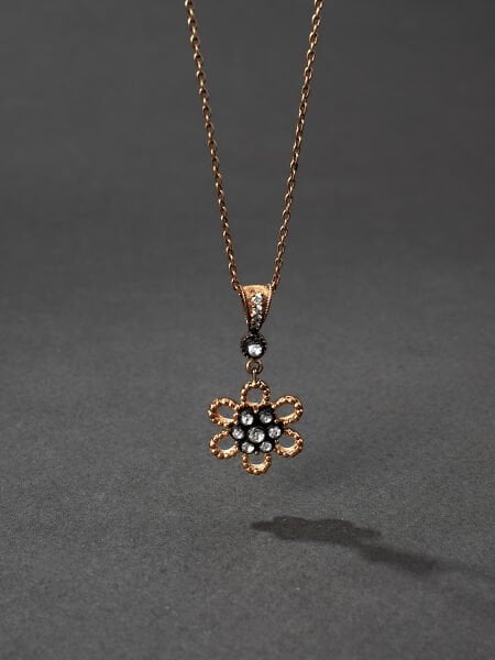 0.27 Karat Elmas Kolye