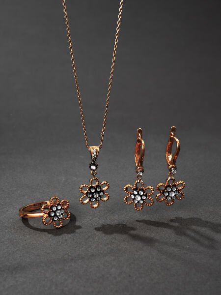 0.28 Karat Elmas Küpe