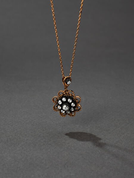 0.36 Karat Elmas Kolye