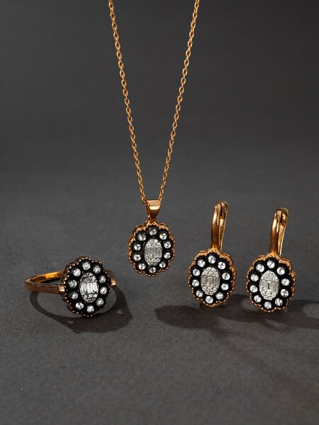 0.23 Karat Elmas Kolye