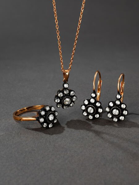 0.79 Karat Elmas Küpe