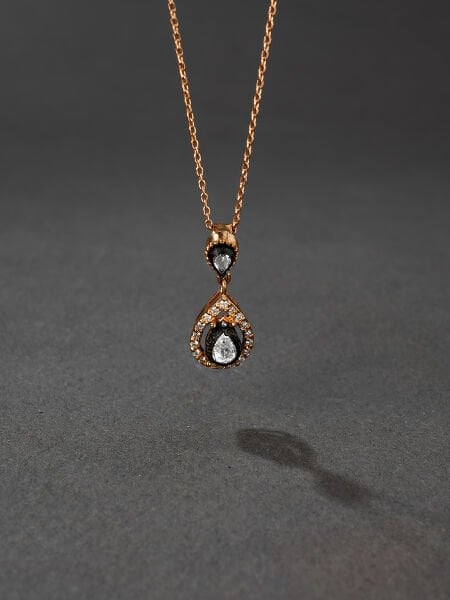 0.26 Karat Elmas Kolye