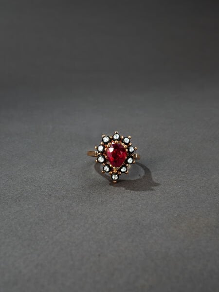 Damla Yakut Taşlı Elmas Yüzük