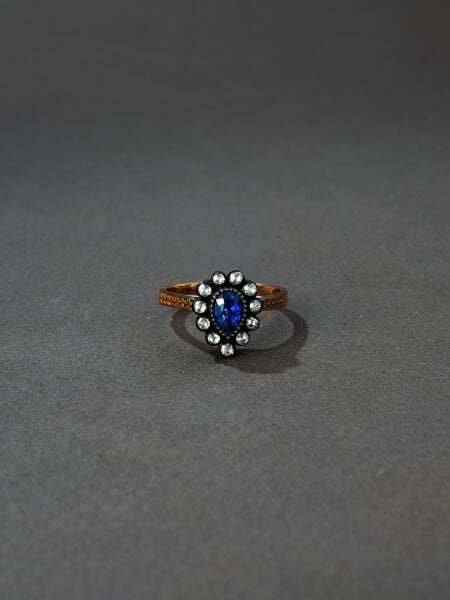 Damla Safir Taşlı Elmas Yüzük