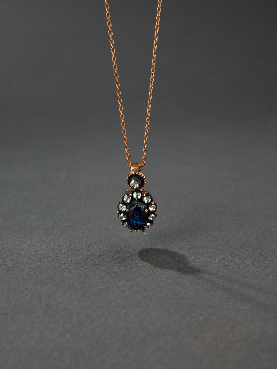 Oval Safir Taşlı Elmas Kolye