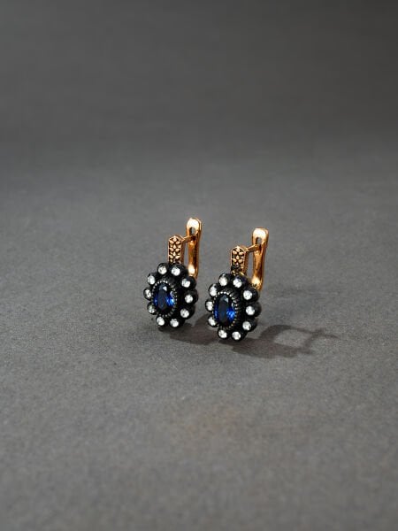 Oval Safir Taşlı Elmas Küpe