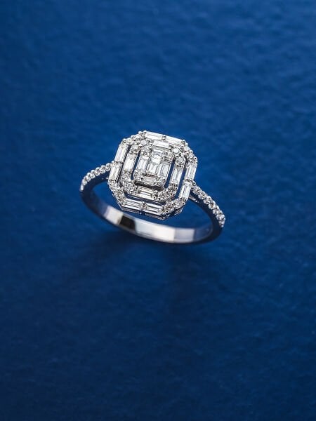 0.54 Karat Pırlanta Baget Yüzük