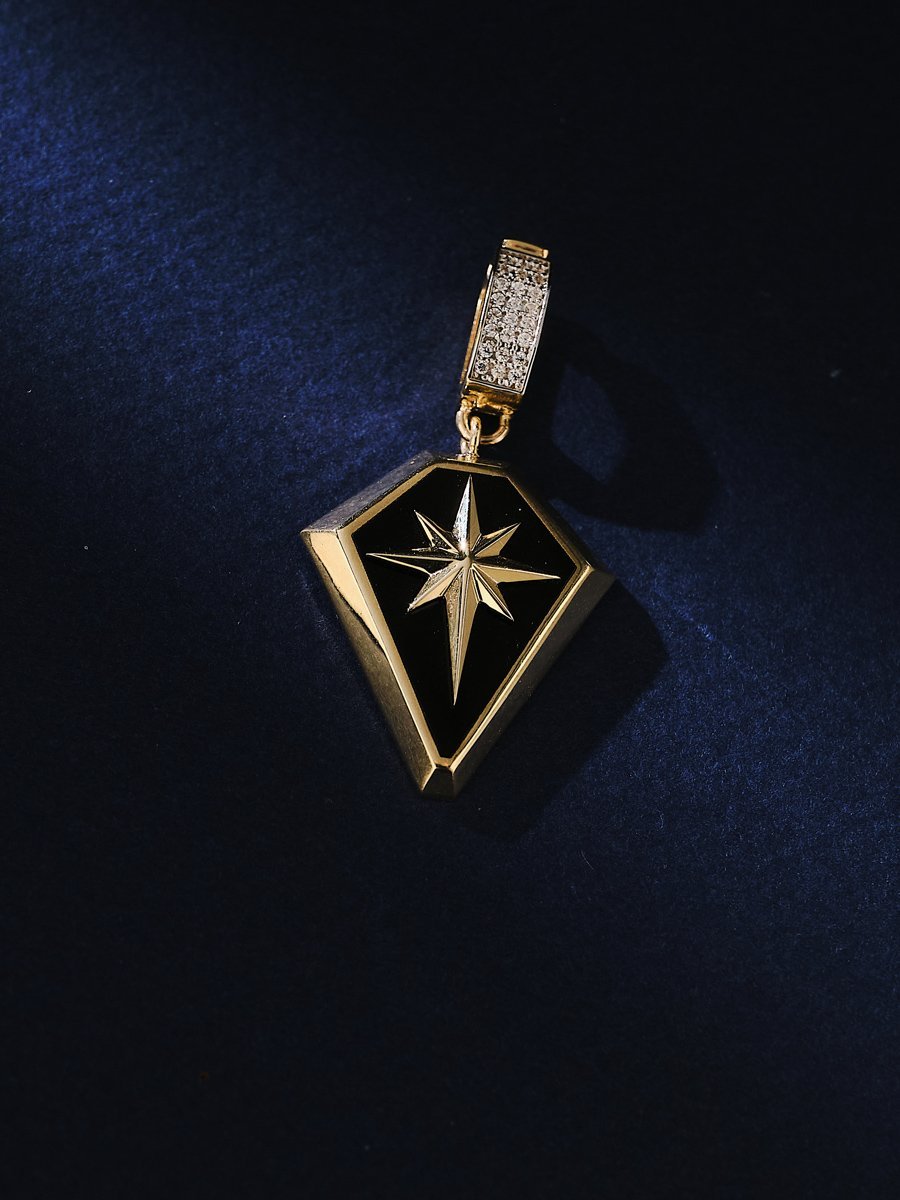 14 Ayar Siyah Mine Kuzey Yıldızı Kolye Ucu Charm