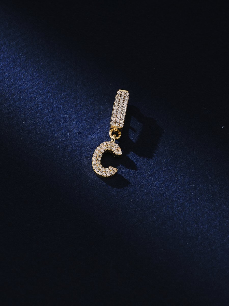 14 Ayar Sallantılı C Harf Bileklik Charm