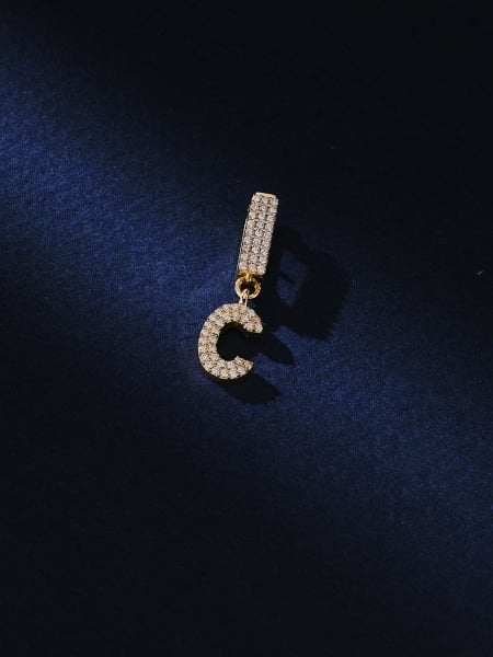 14 Ayar Sallantılı C Harf Bileklik Charm
