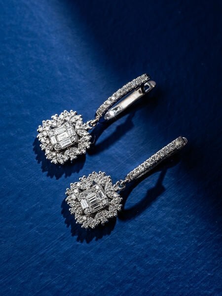 1.08 Karat Pırlanta Baget Küpe