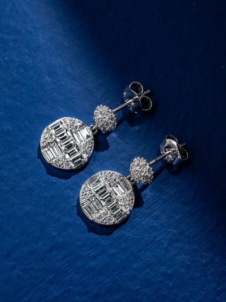 1.35 Karat Pırlanta Baget Küpe