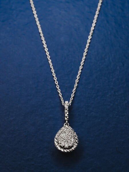 0.12 Karat Pırlanta Coronet Kolye