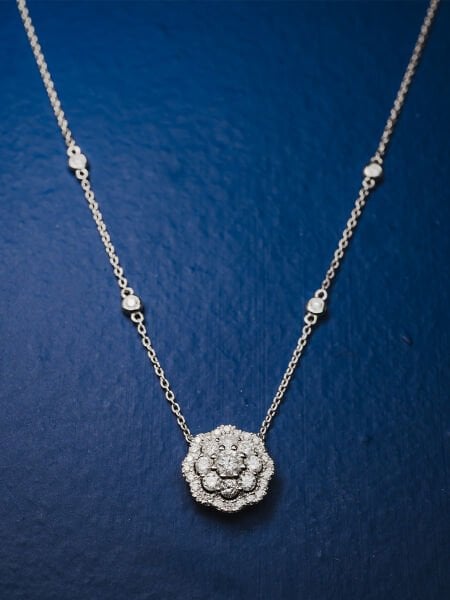 0.84 Karat Pırlanta Coronet Kolye