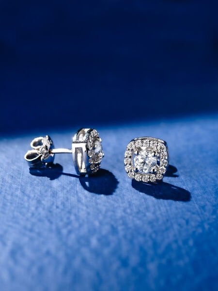 0.88 Karat Pırlanta Coronet Küpe