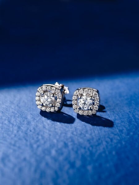 0.88 Karat Pırlanta Coronet Küpe