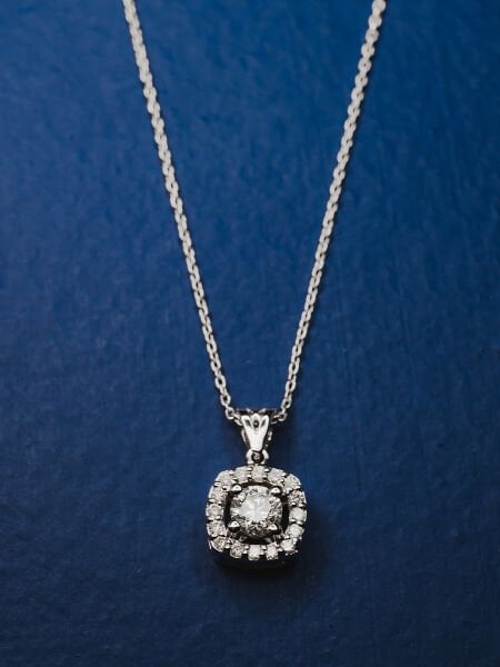 0.44 Karat Pırlanta Coronet Kolye