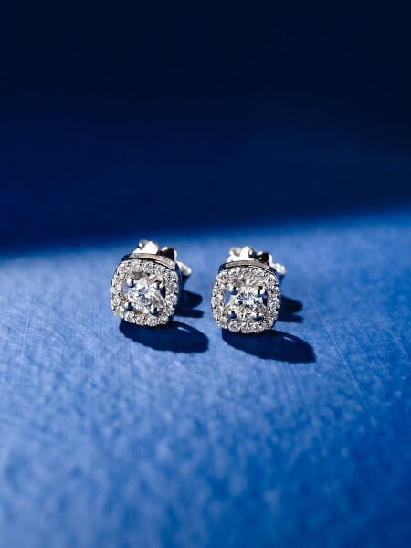 0.48 Karat Pırlanta Coronet Küpe