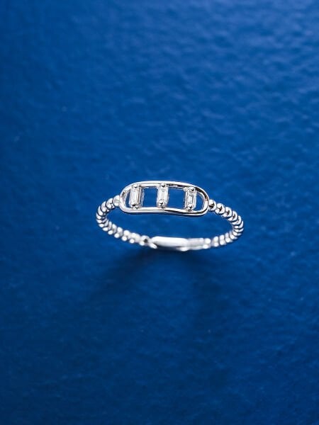 0.08 Karat Pırlanta Baget Yüzük